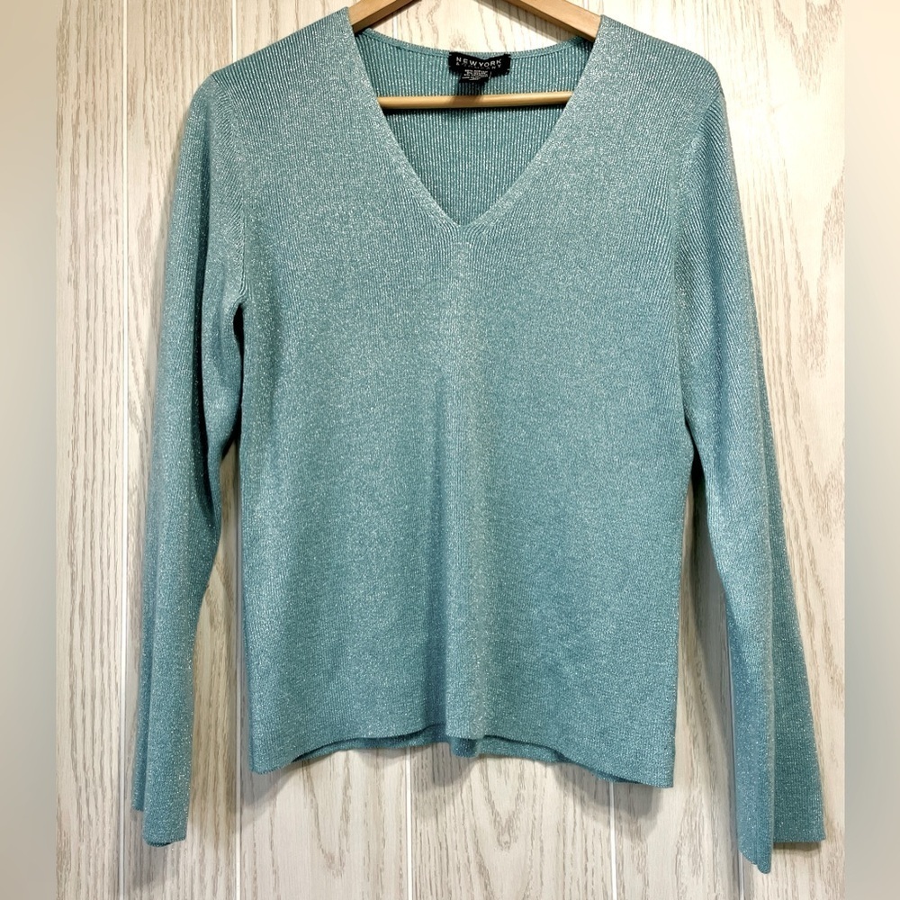 NWT New York & Company Teal Sparkle V-neck Sweater Size L EUC